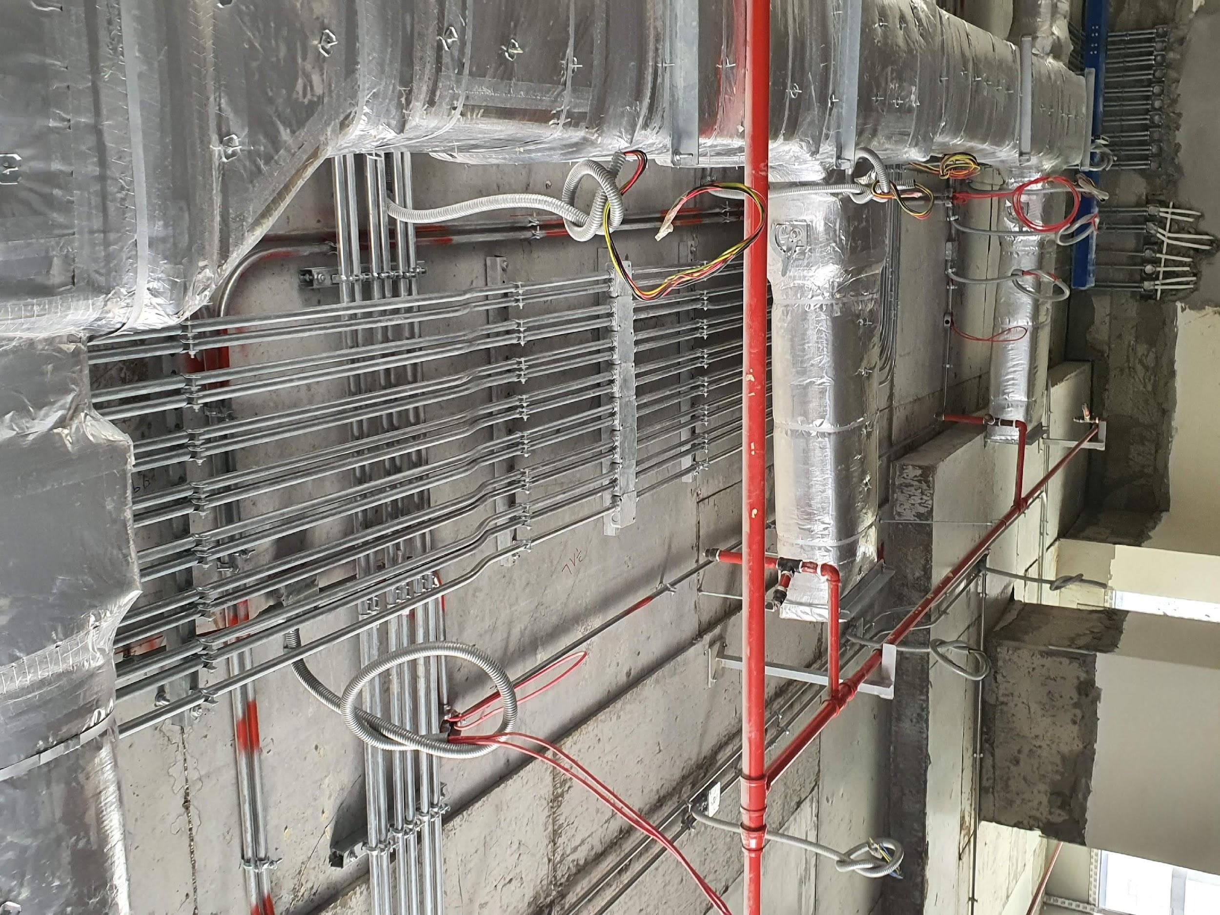 لوحات كهربائية